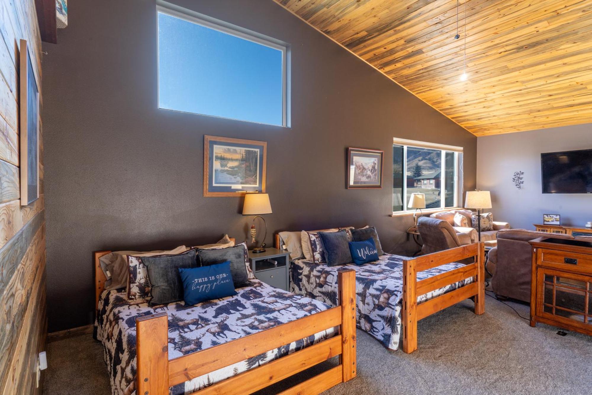 גרדינר Bison Lodge - Lg Home - 2 Bedrooms - Less Than 5 Miles To Yellowstone North Entrance, Sleeps Up To 8 מראה חיצוני תמונה